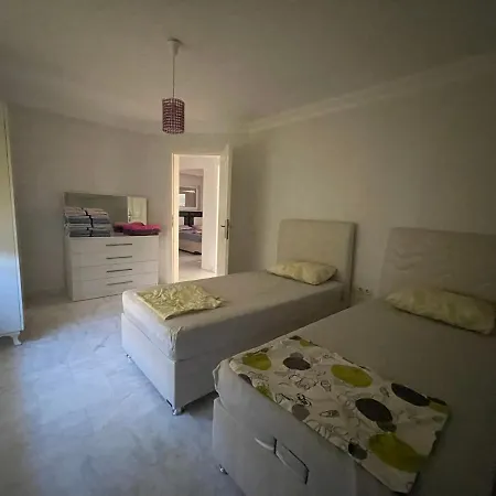 Exclusive With Own Pool, 3 Min To Beach Apartment *